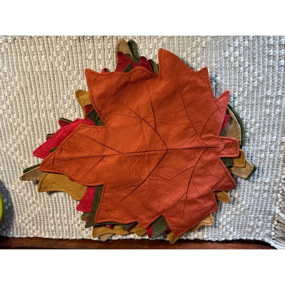 Set of 8 Fall Leaf Placemats Autumn Harvest Oak Maple Rust Green Red Decor